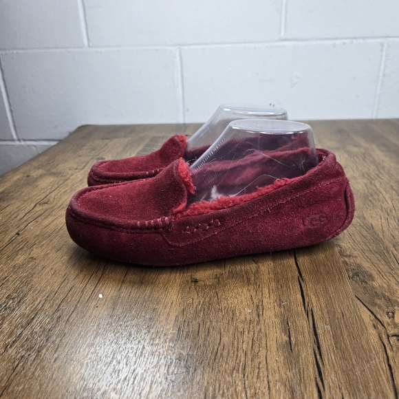 Ugg Ansley Red Suede Shearling Slippers Moccasins - Picture 7 of 11